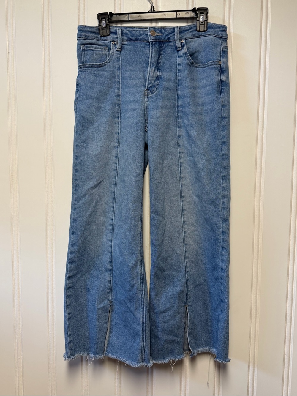 Risen size 11/30 Light Blue Women's Wide-Leg Open front Jeans